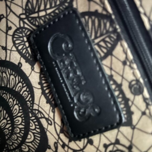 ⭐️ Carlos Santana black and gold large wristlet/ clutch - Picture 4 of 9